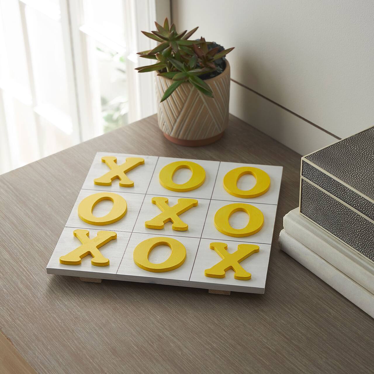 Jeu de tic-tac-toe en bois